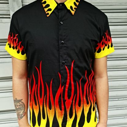 Camisa Flamas